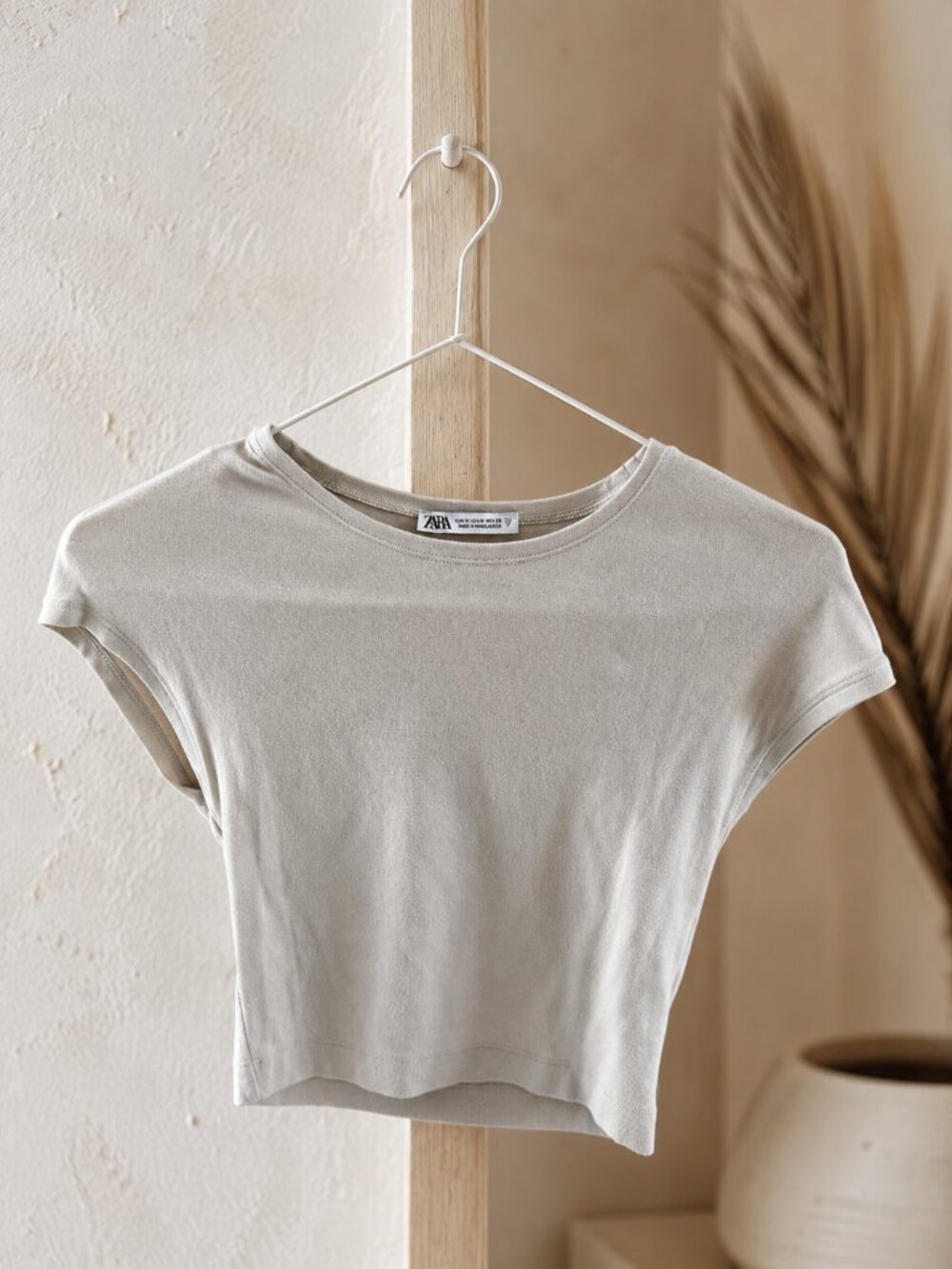 ZARA Beige Crop Top Size Medium | Minimalist Basic Tee | Neutral Capsule